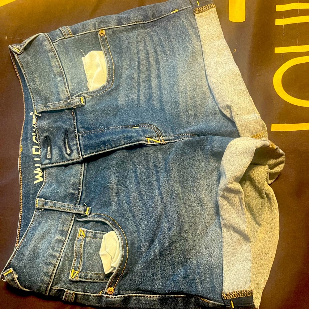 Wallflower shorts size 3